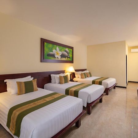Adi Dharma Hotel Kuta Kuta Lombok Exterior foto